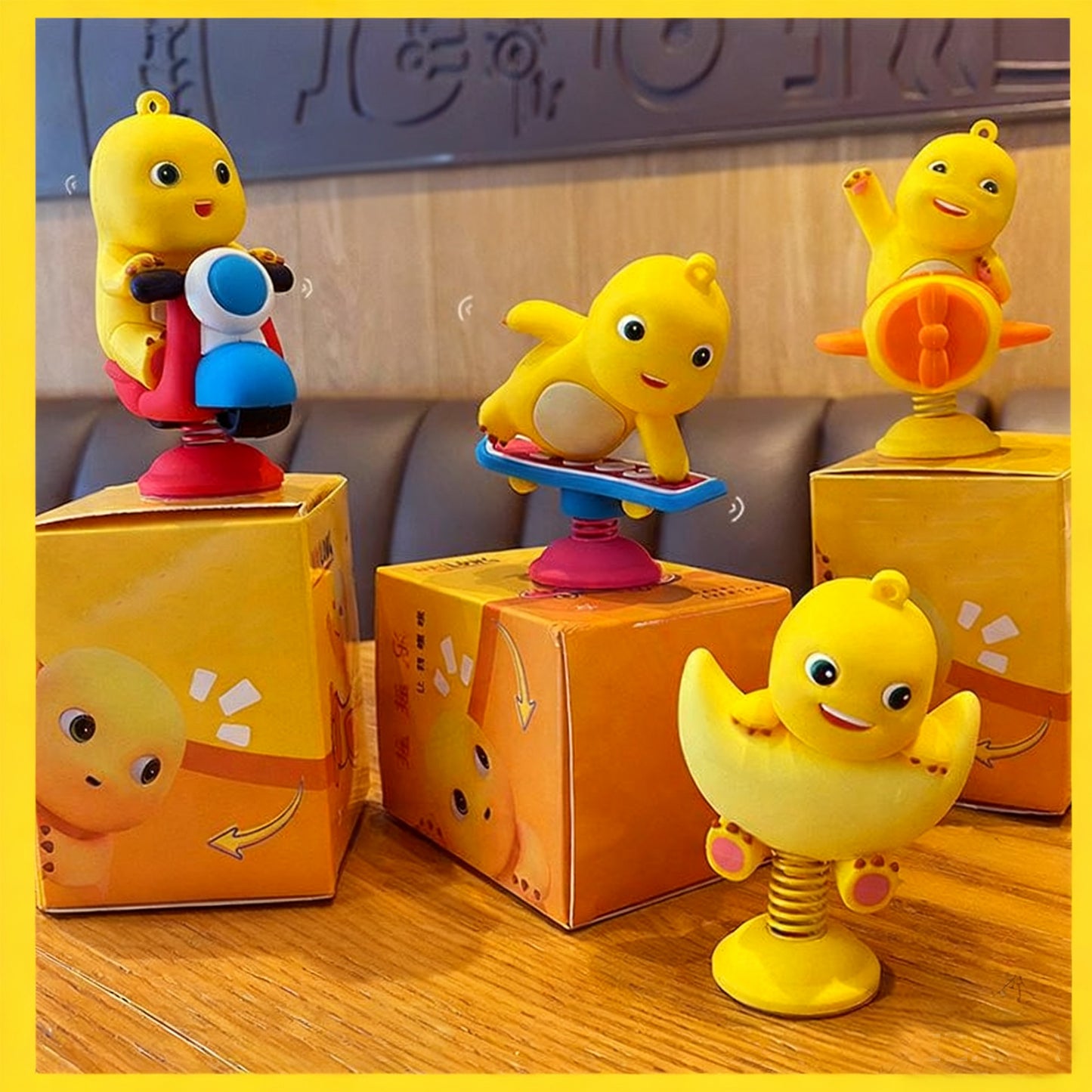 [2025 New]Ornaments Stocking StuffersBobble Head Cute Creative Dragon Shaking Car Dashboard House Shake Head Decoration Nice Gift